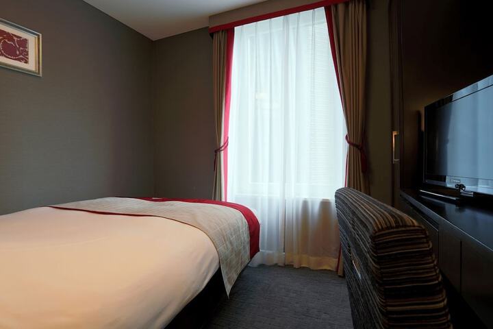 Room 15 of 60