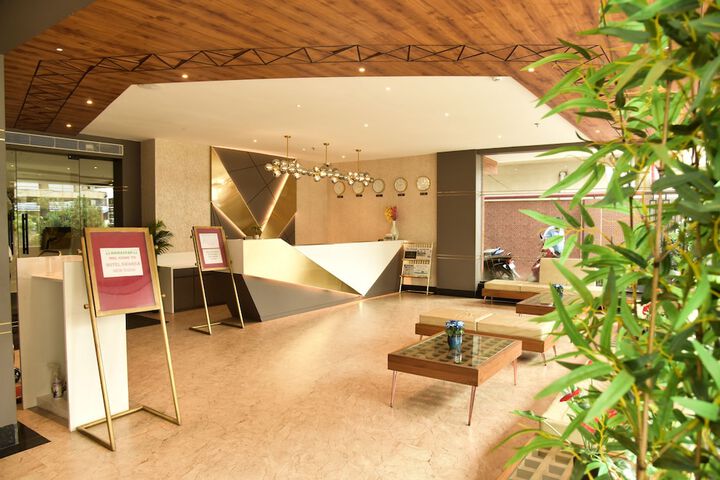 Hotel Interior 4 of 73