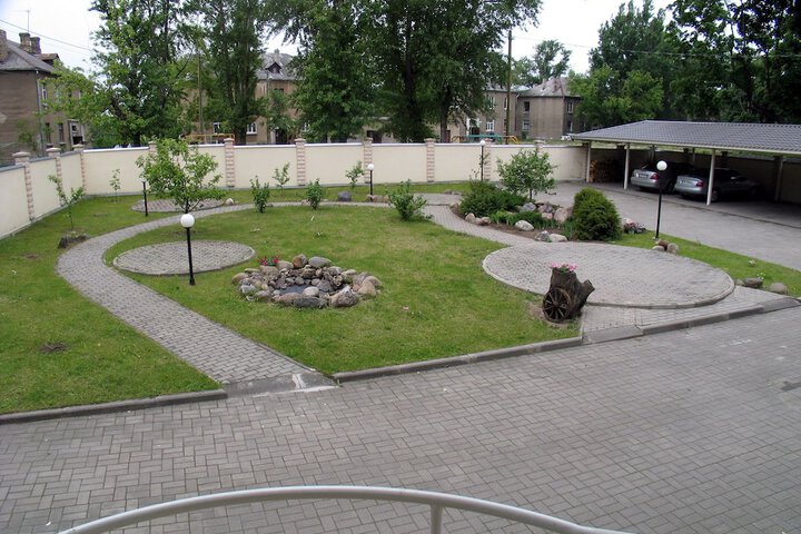 Property Grounds 32 of 33
