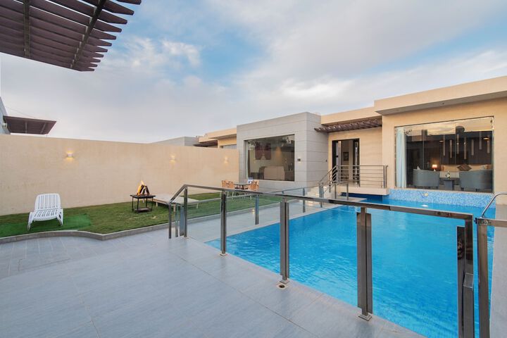 Pool 8 of 12