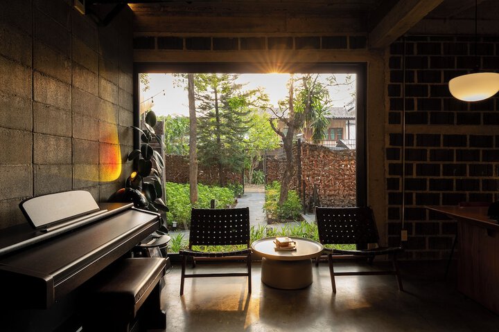 Hotel Interior 18 of 95