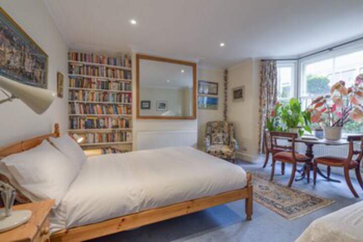 Room 15 of 24