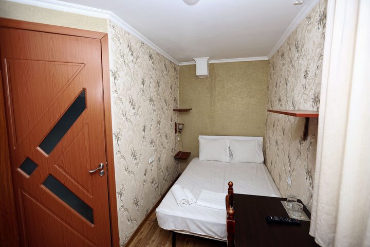 Room 62 of 107