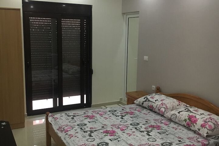 Room 13 of 52