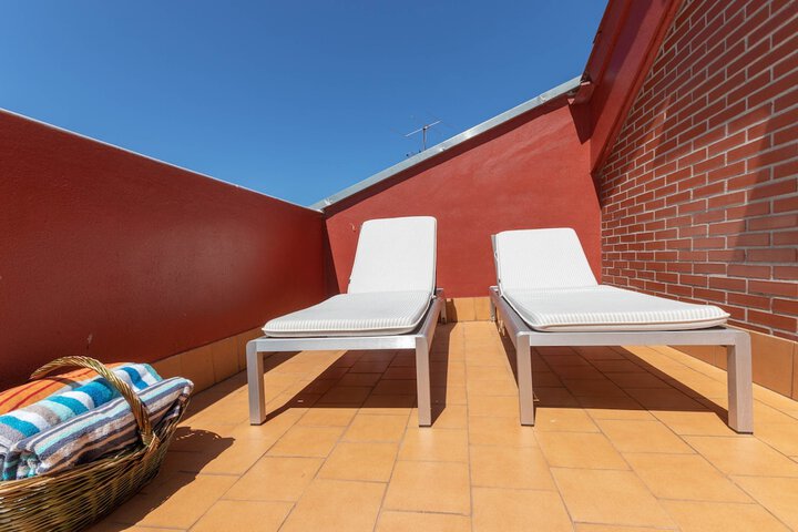 Sundeck 24 of 26