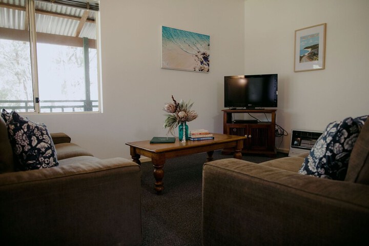 Room 15 of 36
