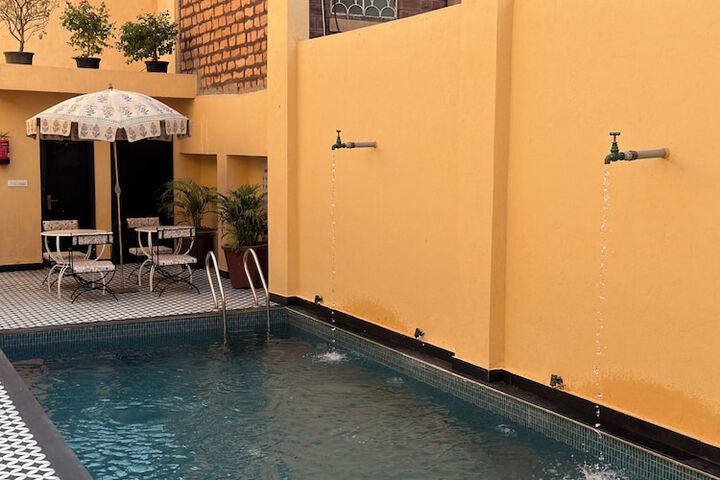 Pool 65 of 89