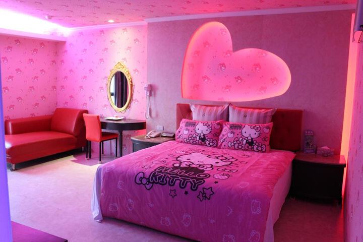 Room 12 of 24