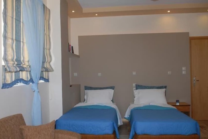 Room 16 of 39