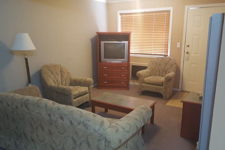 Room 25 of 46