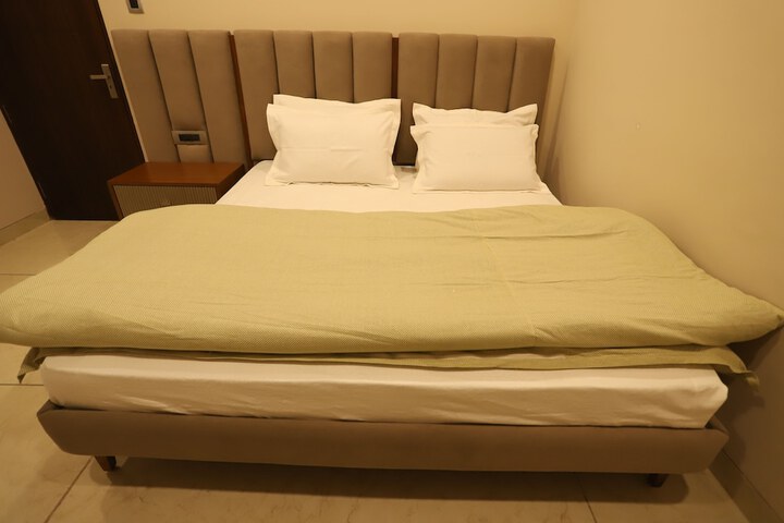 Room 10 of 58