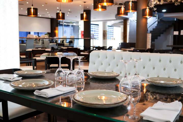 Dining 43 of 60