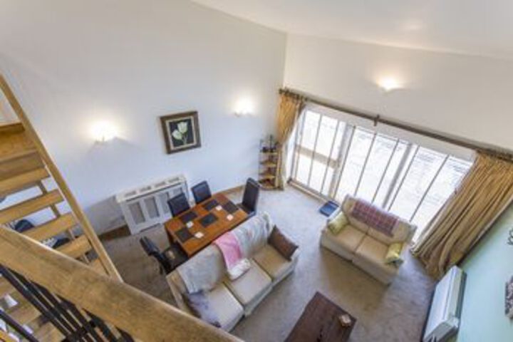 Room 16 of 16