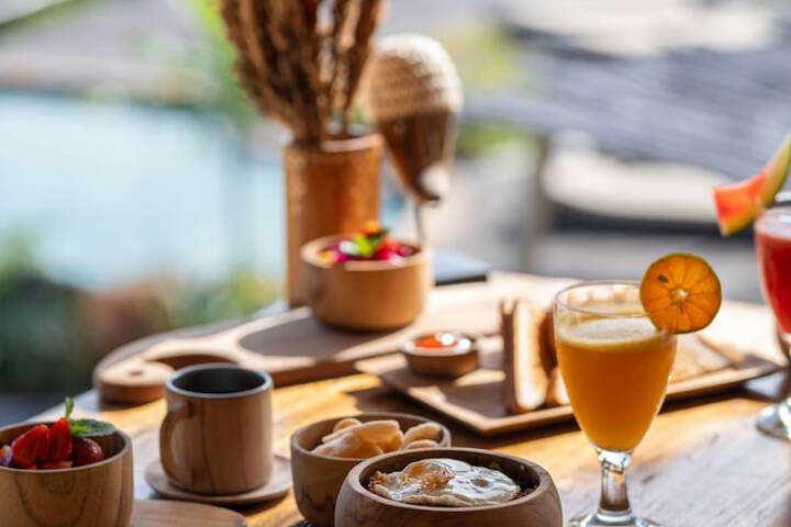 Breakfast/Coffee Service 56 of 70