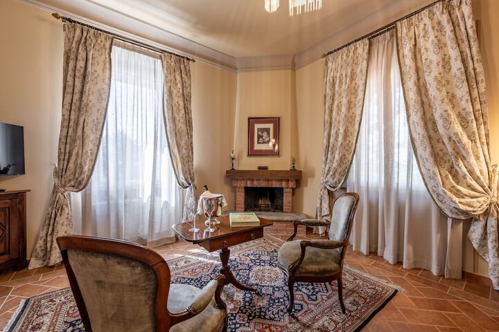 Room 40 of 95