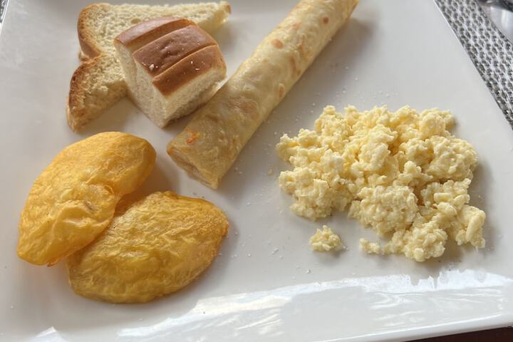 Dining 6 of 8
