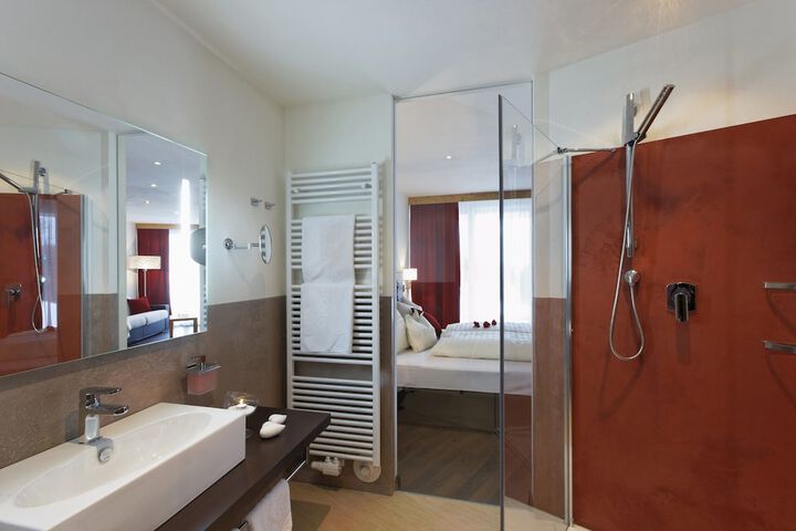 Room 37 of 111