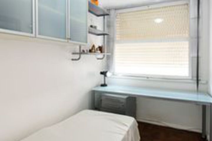 Room 18 of 32
