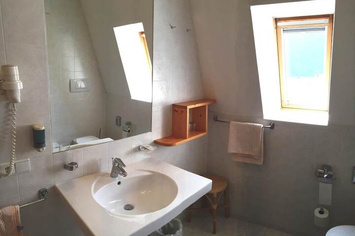 Room 30 of 52