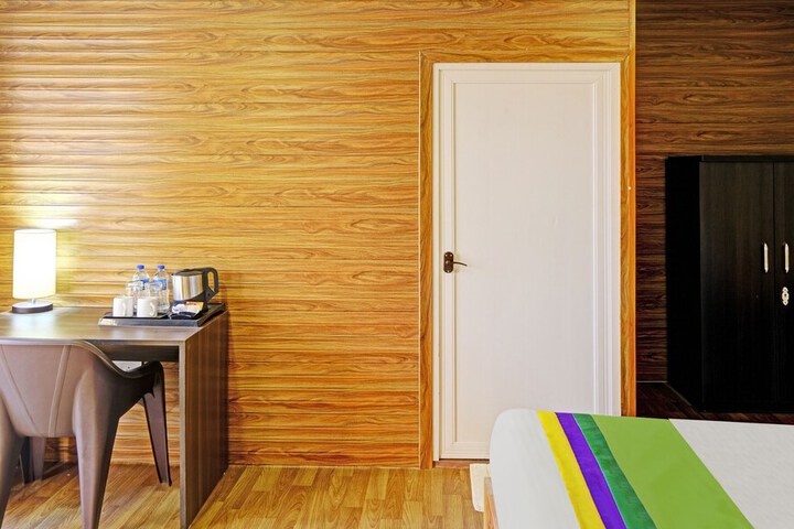 Room 48 of 57