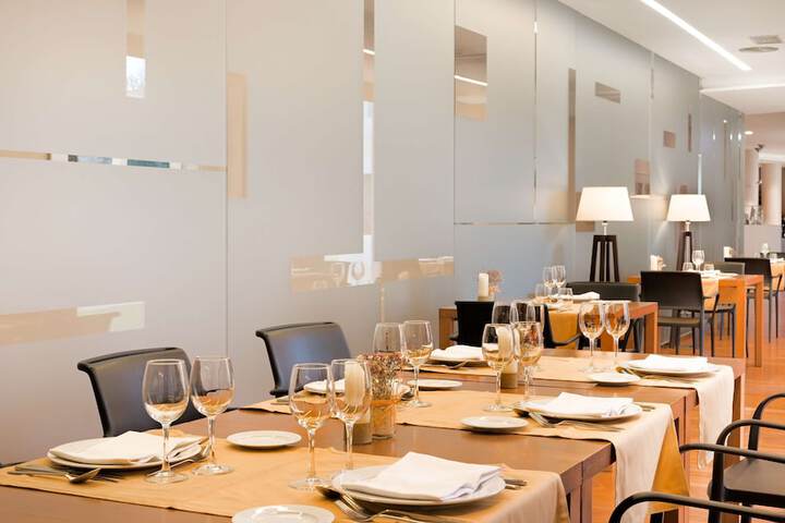 Dining Photos