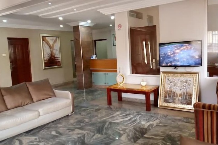 Hotel Interior 4 of 33