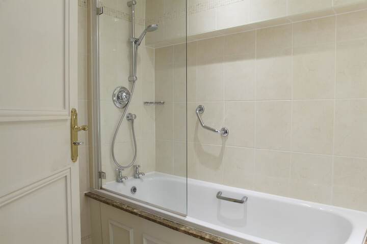 Bath Photo