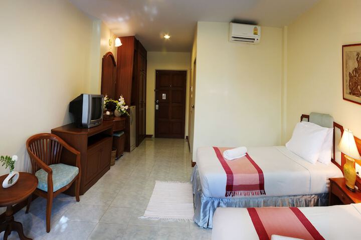 Room 12 of 61