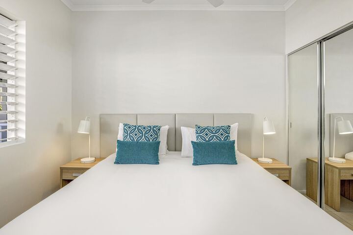 Room 10 of 72