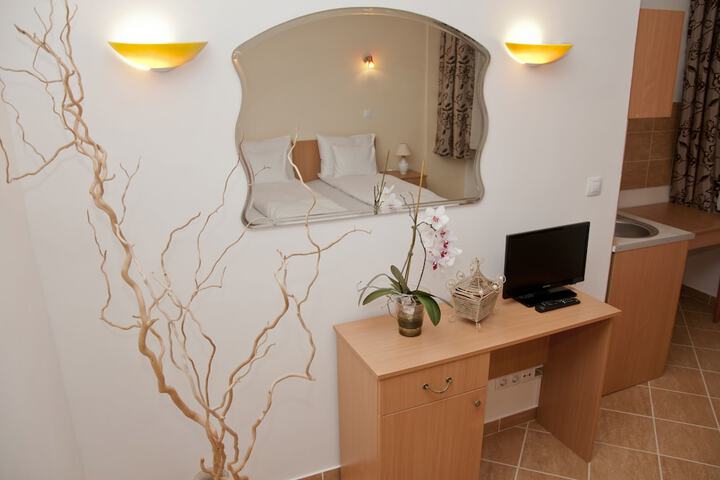 Room amenity