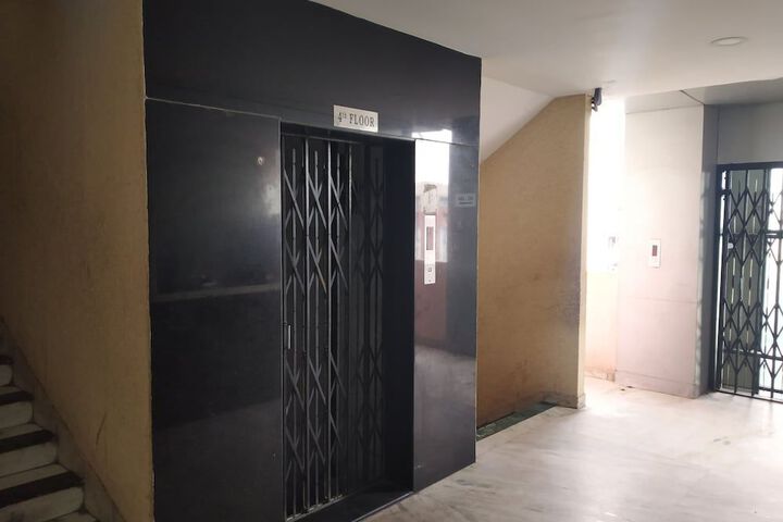 Photo 12