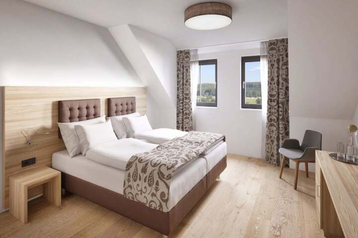 Room 4 of 48