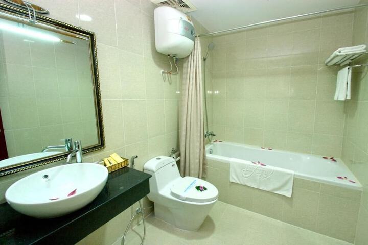 Room 21 of 29