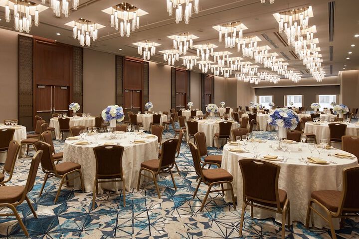 Banquet hall