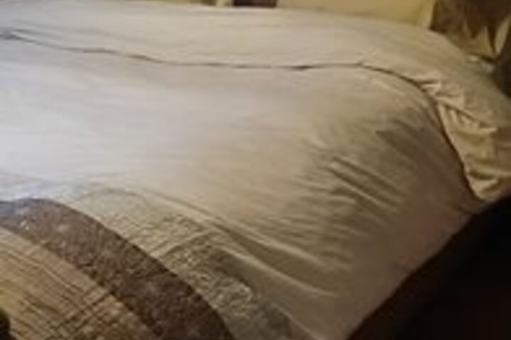 Room 16 of 34