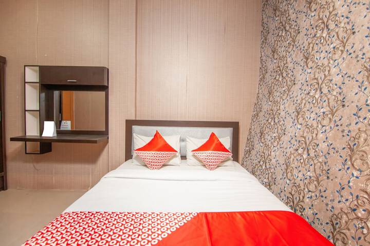 Room 16 of 32