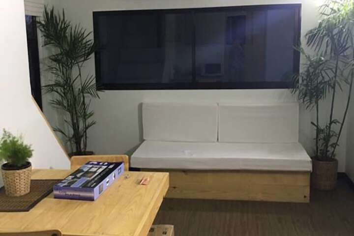 Room 4 of 15