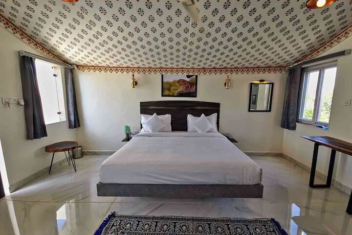 Room 7 of 51
