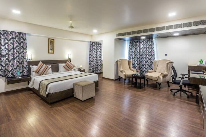 Room 3 of 31