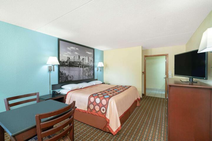 1 King Bed (9 of 15)
