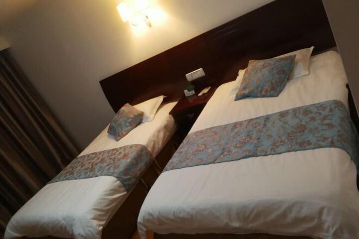 Room 22 of 36