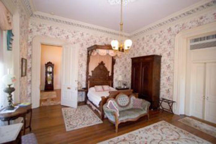 Room 22 of 40