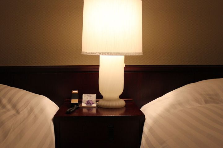 Room 10 of 20