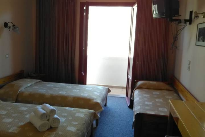 Room 12 of 58