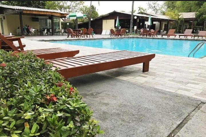 Pools & Facilities