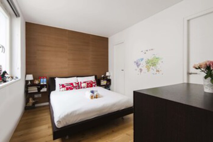 Room 21 of 28
