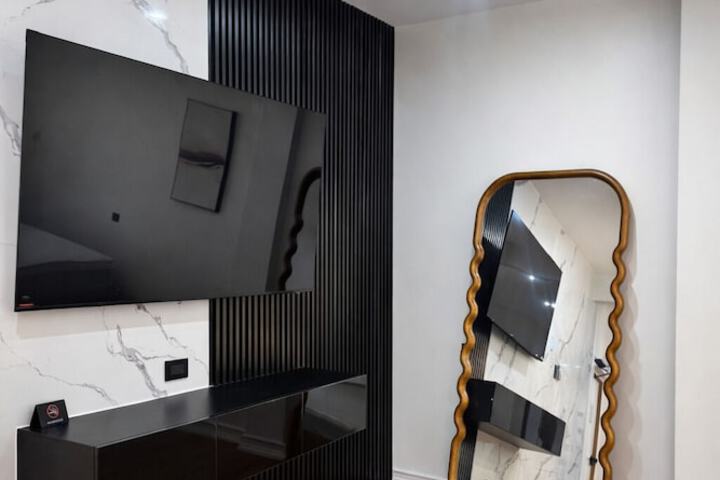 Room 5 of 70