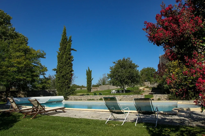 Pool 5 of 10