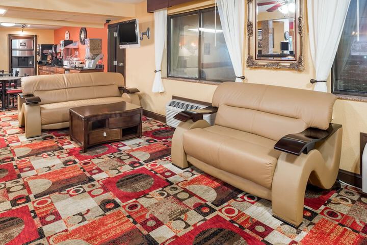 Guest Lobby