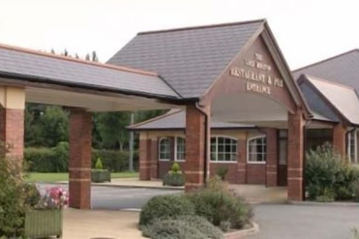 Moreton Park Lodge